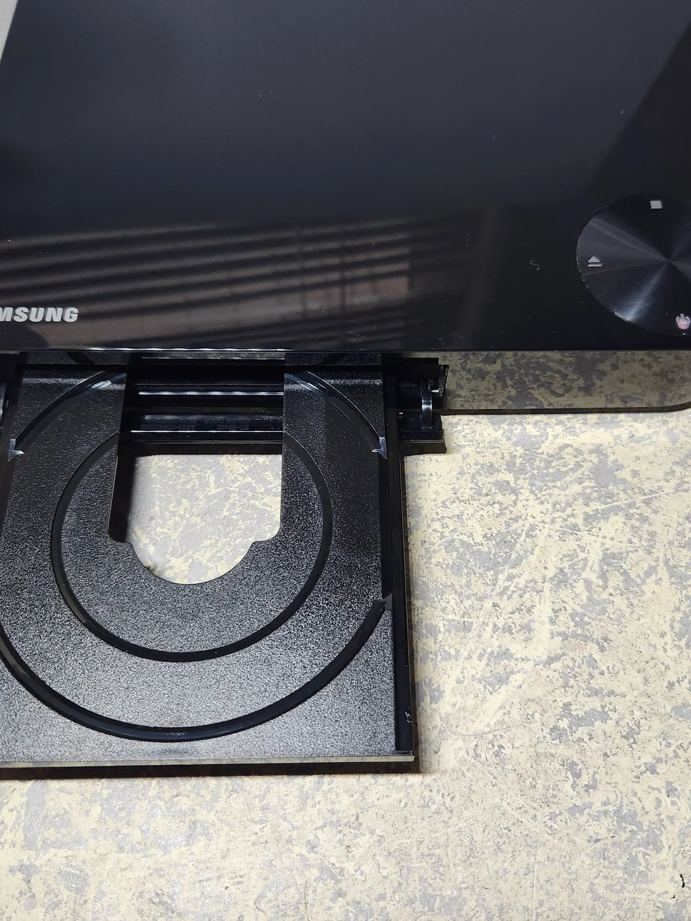 Samsung Blu-ray Player Bundle in Black with Black Remote